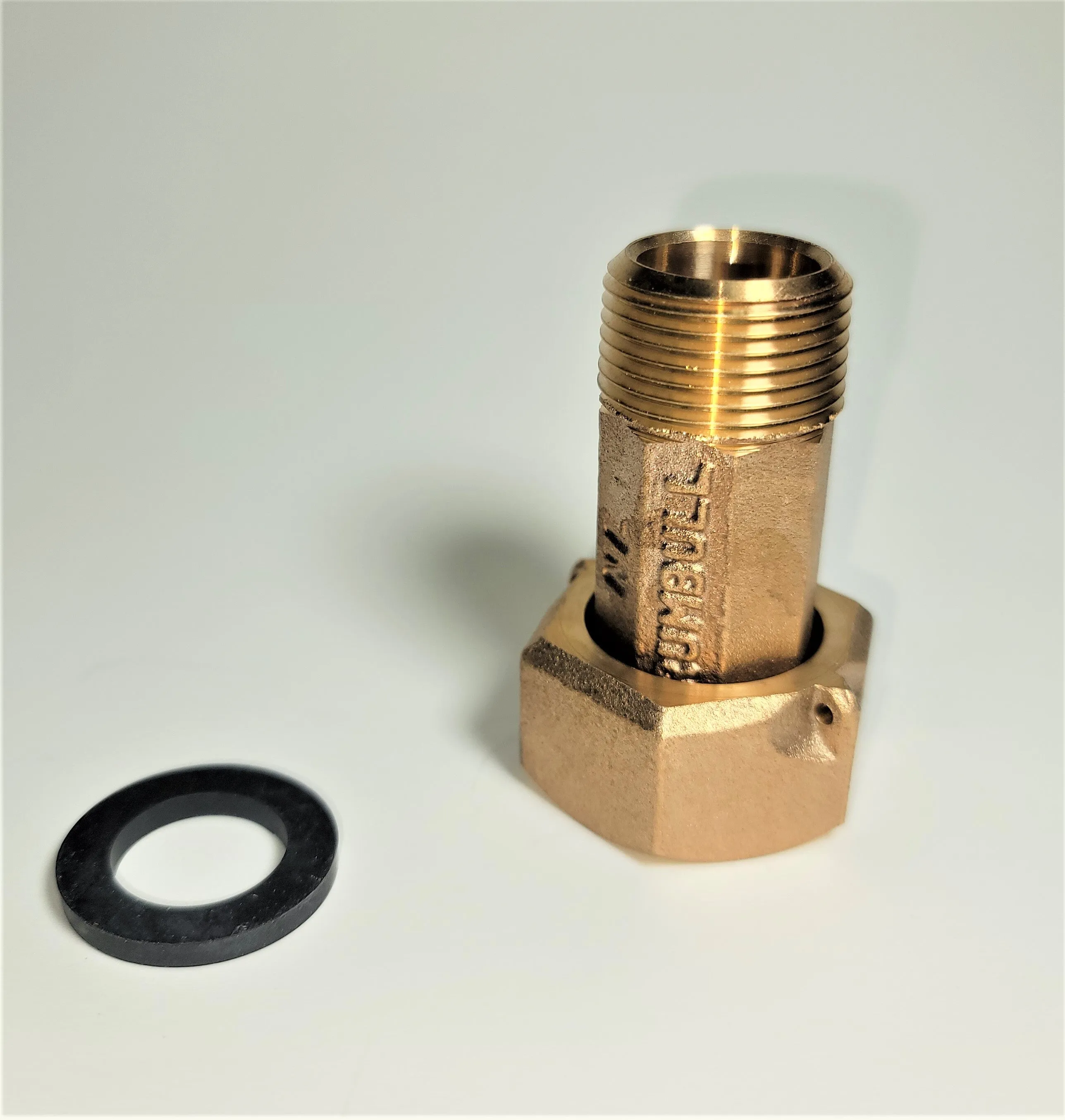 3/4" Short Water Meter Coupling, LEAD-FREE brass, 3/4" Fem swivel nut x 3/4" male NPT