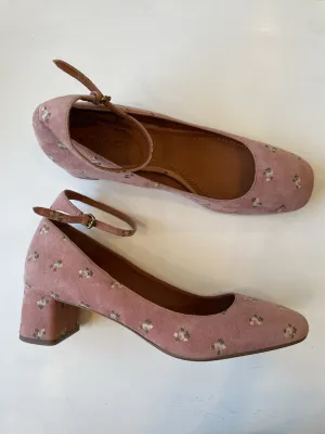 Ankle Strap Pump with Prairie Print (Est. Retail $225)