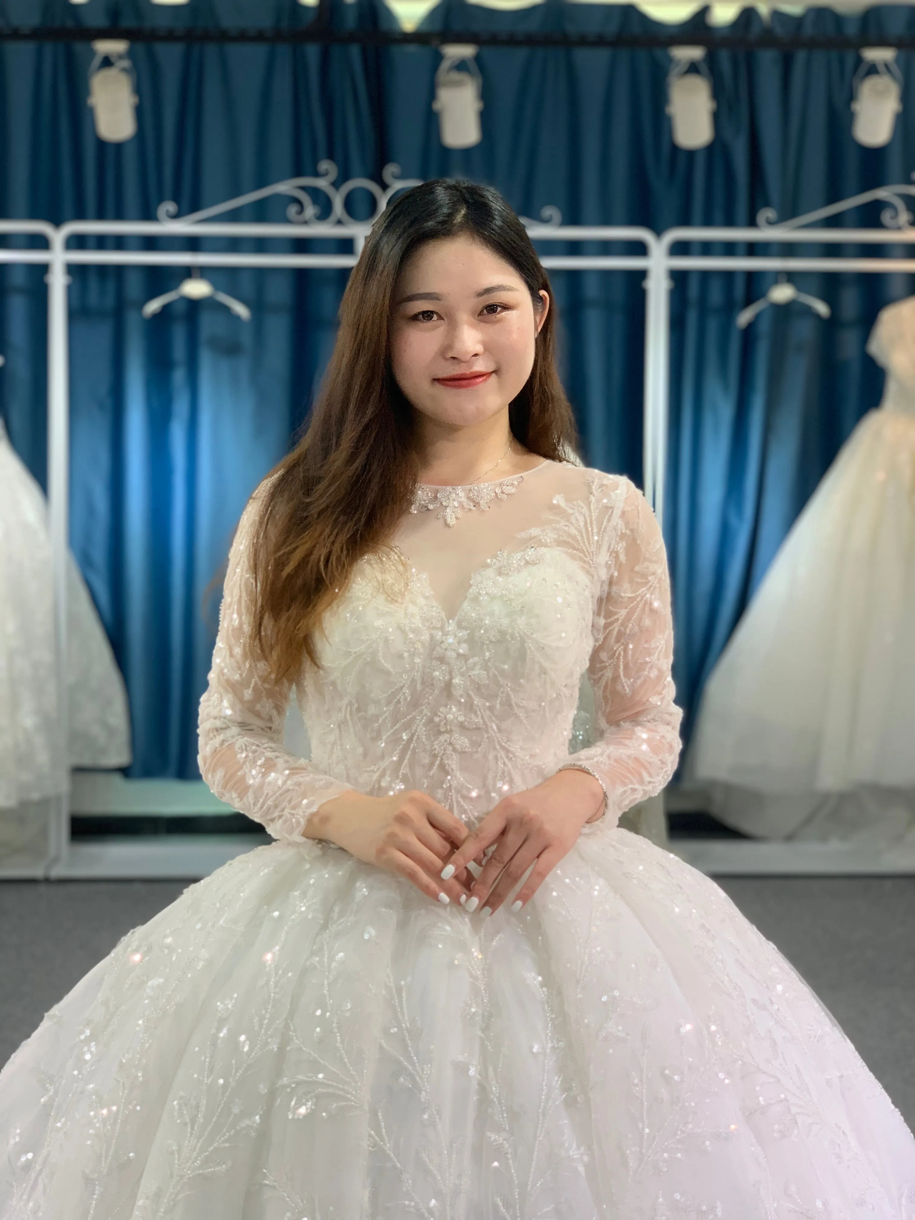 BYG high quality lace flower long sleeves wedding gown