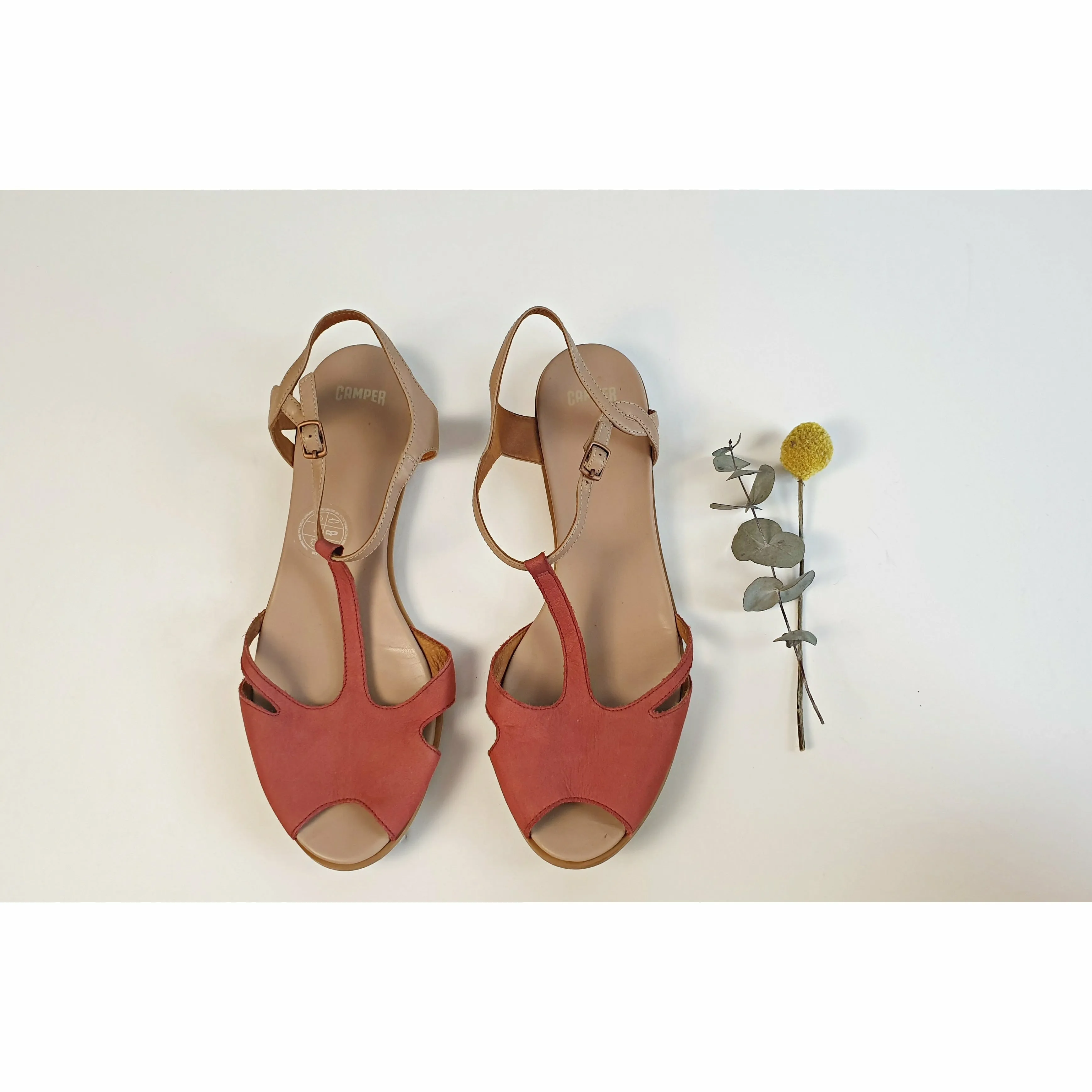 Camper pre-owned red and beige leather mary jane style sandals size 41
