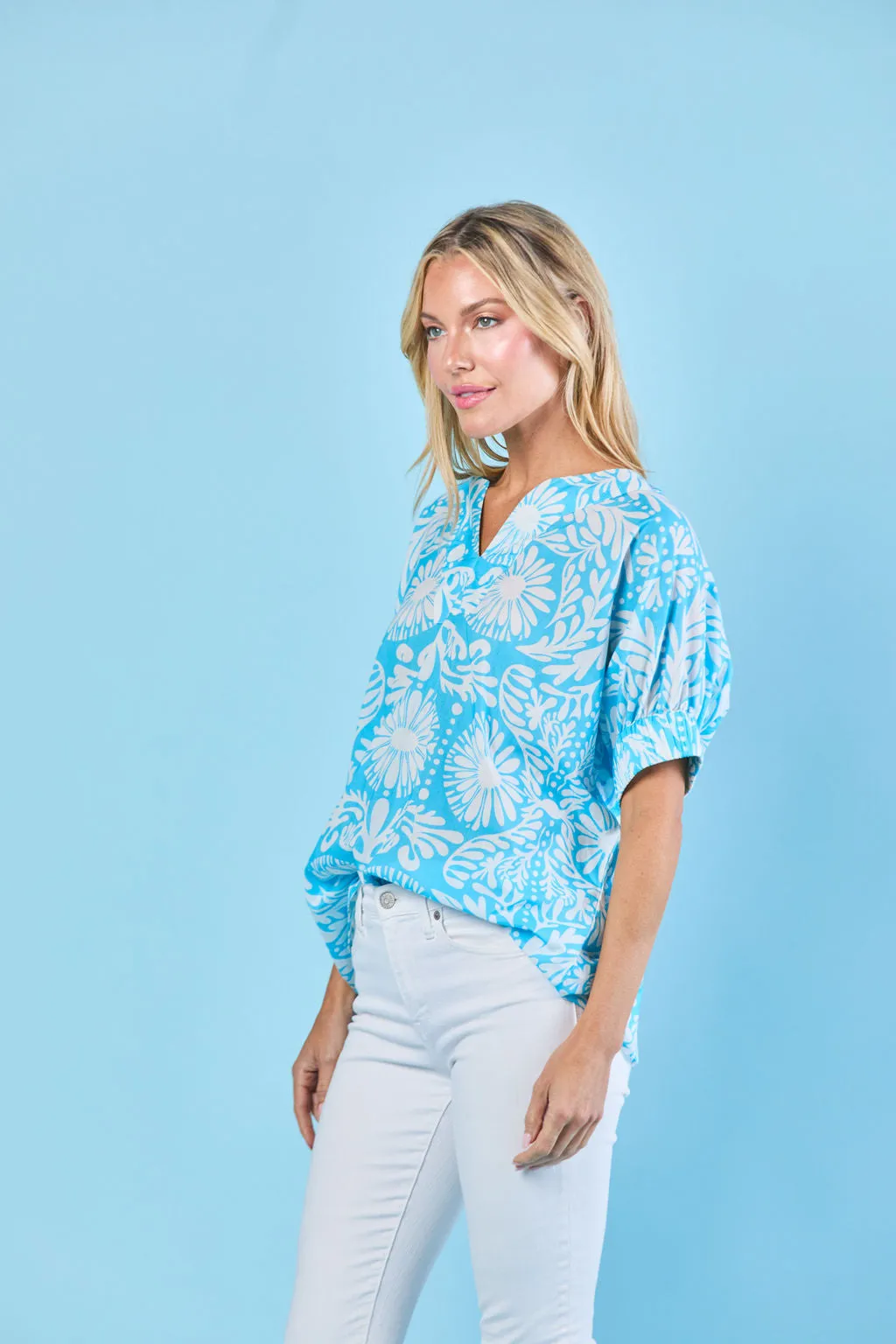 Chloe Blouse in Sky Jardin