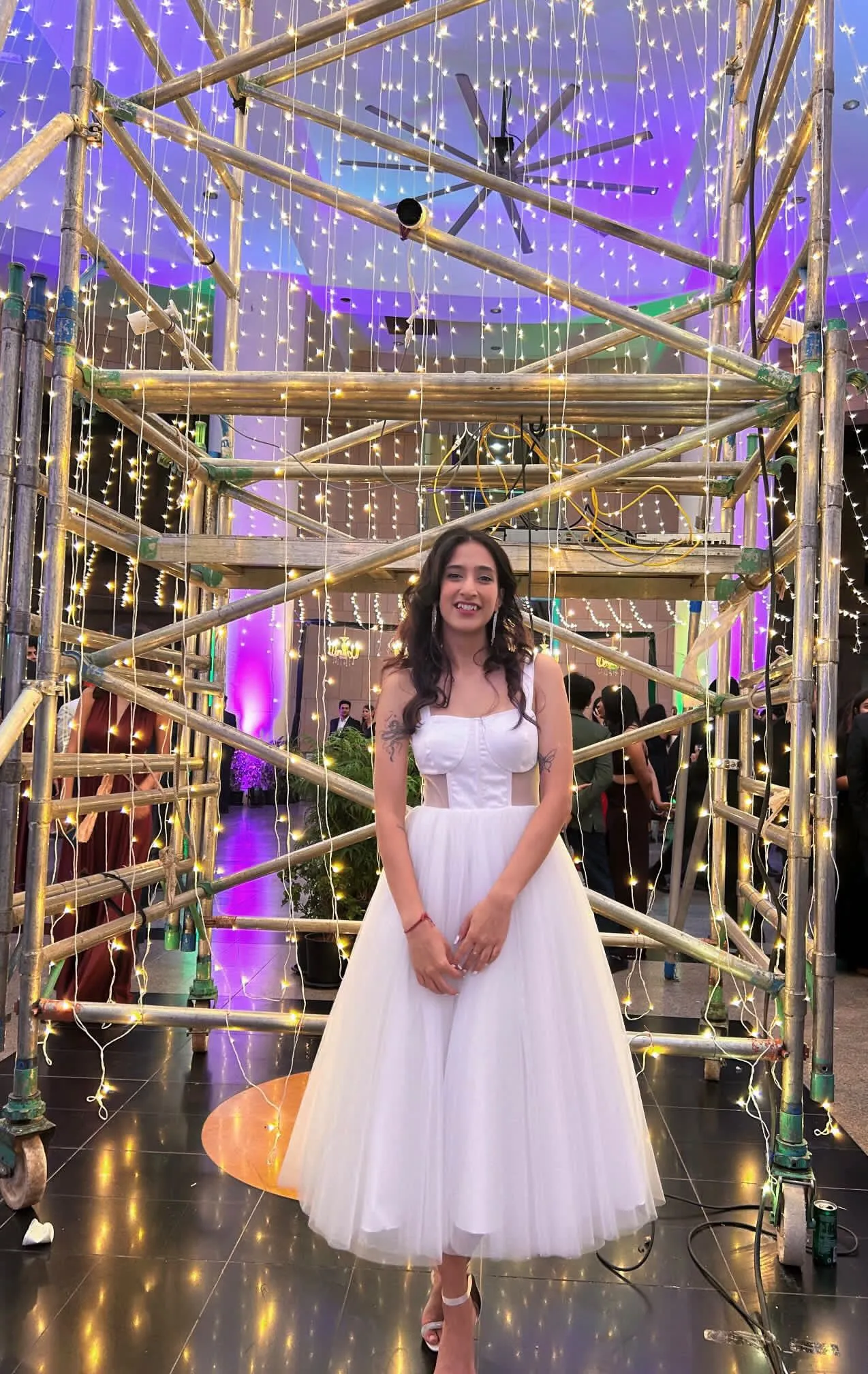 Drop some glitter - white voluminous midi dress
