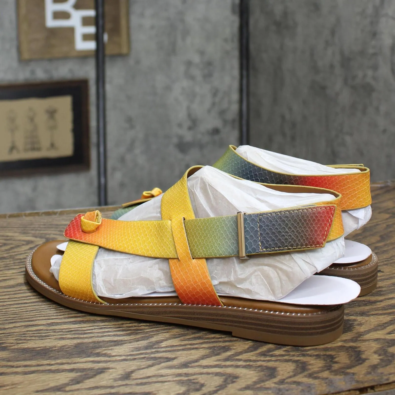 Franco Sarto Womens Glenni Ankle Strap Flat Sandals Rainbow Multi Pink 8.5M