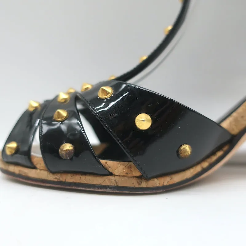 Gucci Jacquelyne Studded T-Strap Cork Sandals Black Patent Leather Size 38.5