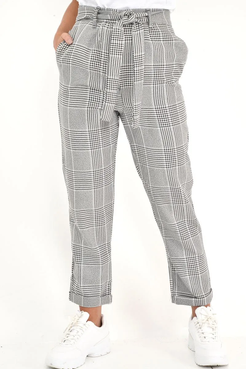 Hounds-Tooth Tapered Trousers With Turned Up Hem - Kharli