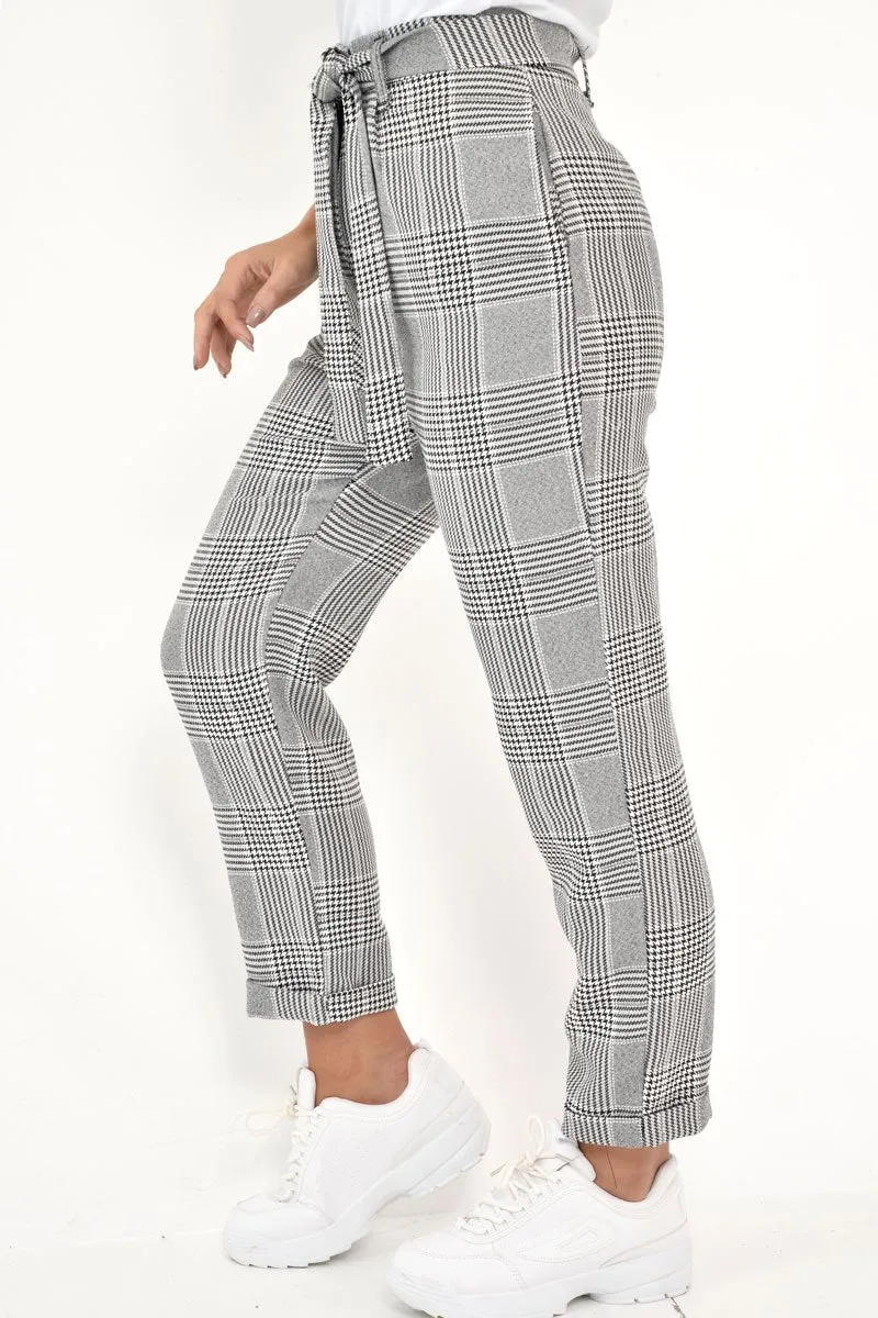 Hounds-Tooth Tapered Trousers With Turned Up Hem - Kharli