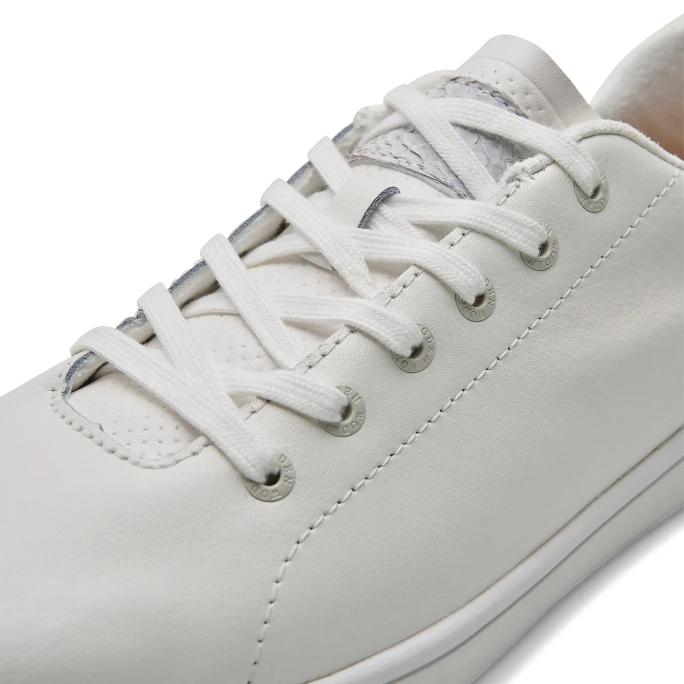 Jane Leather III - Blanc de Blanc