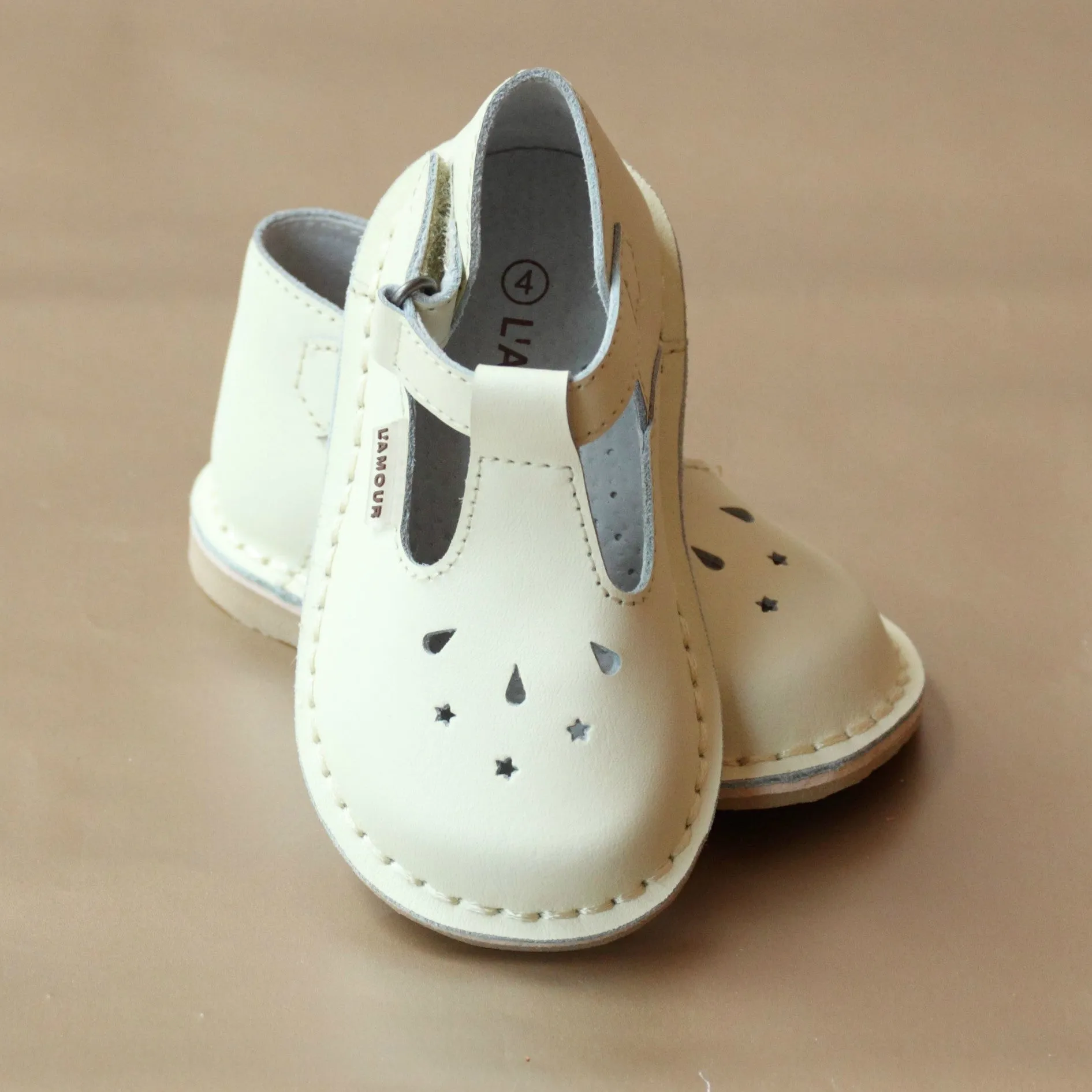 L'Amour Girls Nouveau Classic T-Strap Leather Mary Jane