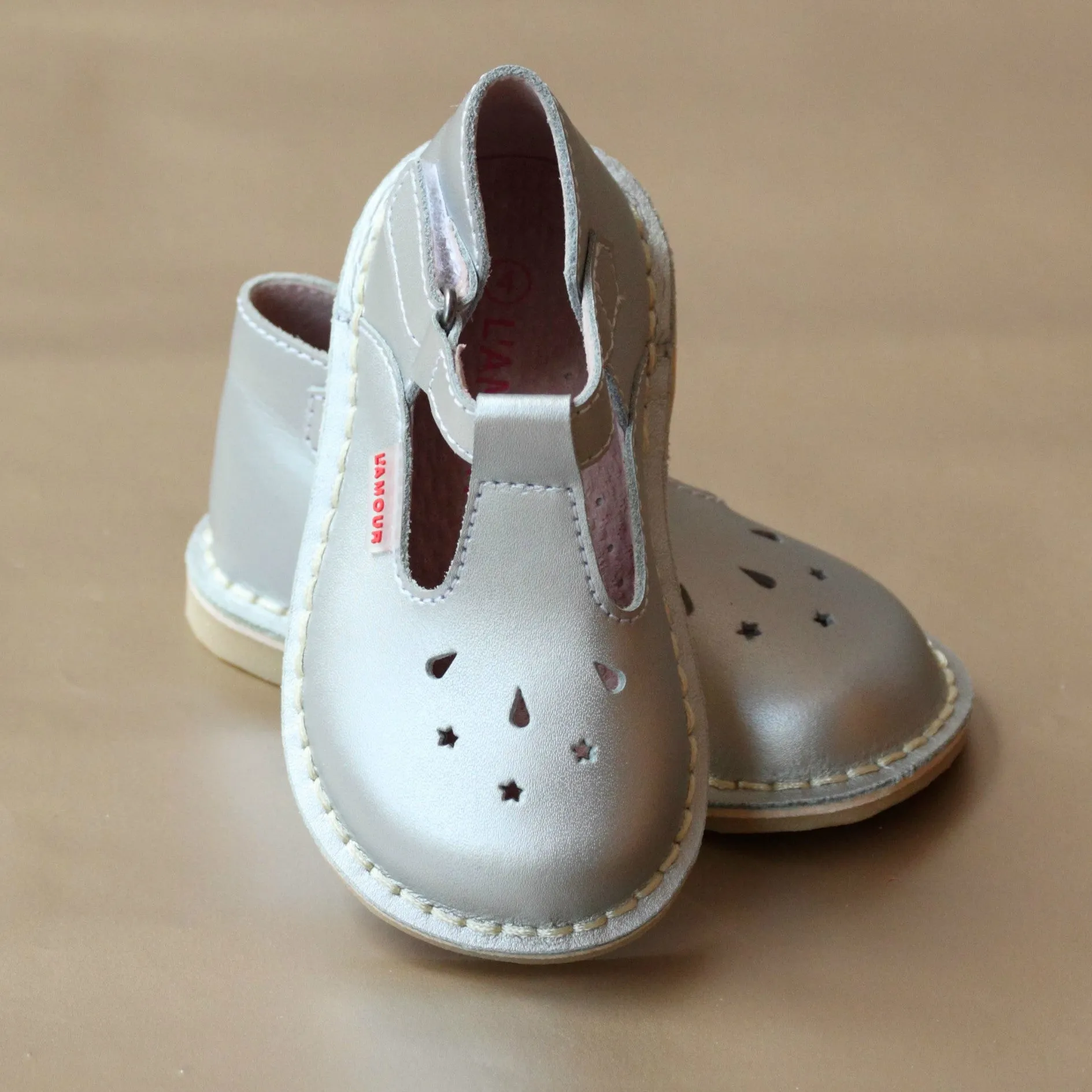 L'Amour Girls Nouveau Classic T-Strap Leather Mary Jane