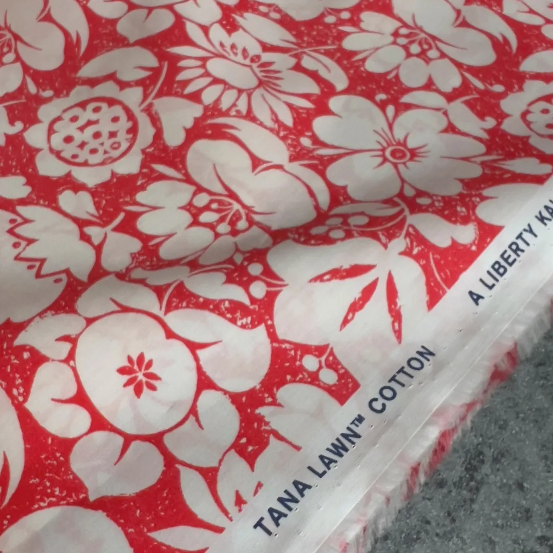 Liberty Fabrics Organic Tana Lawn - Margot Mary (red)