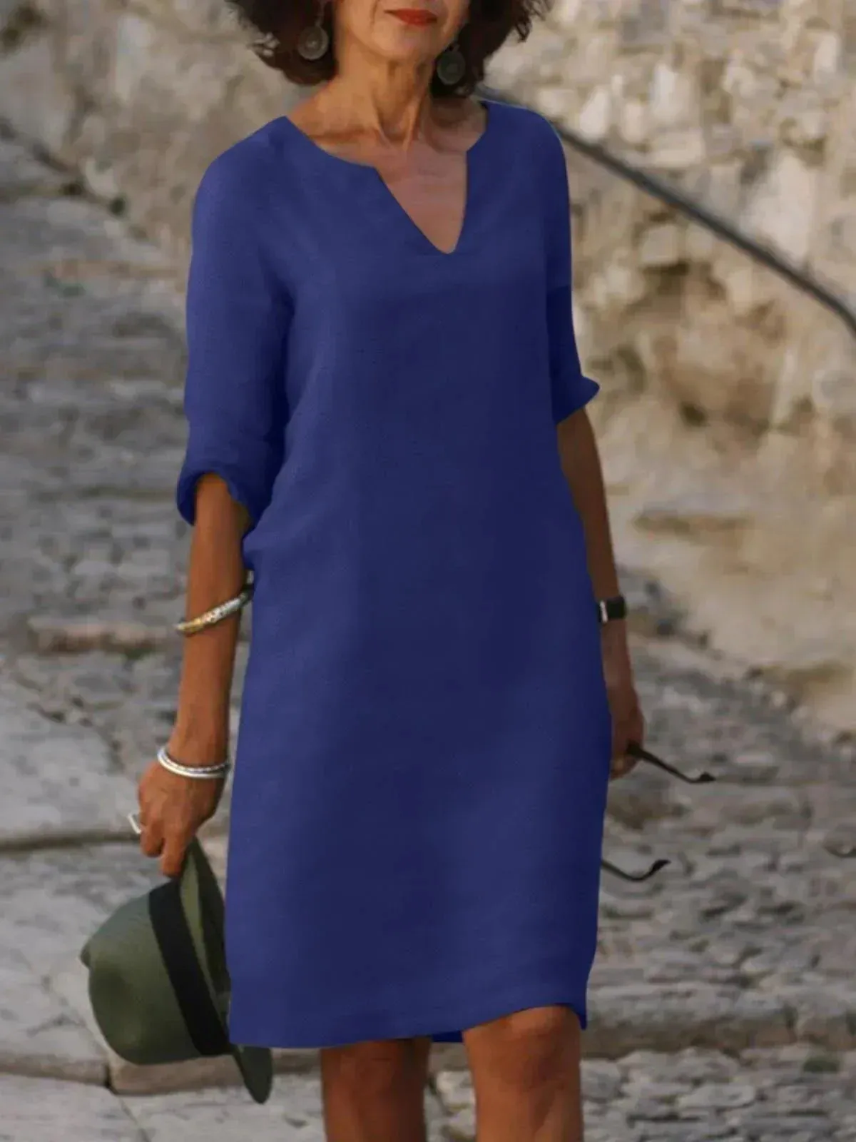 Mary | Elegant Dress with V-Neck