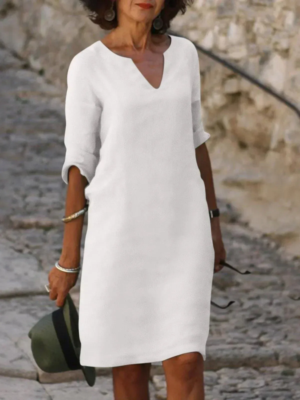 Mary | Elegant Dress with V-Neck