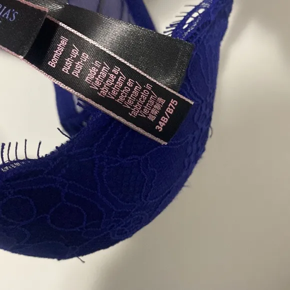 NWOT! Victoria Secret Lace Push Up Bra - Bombshell