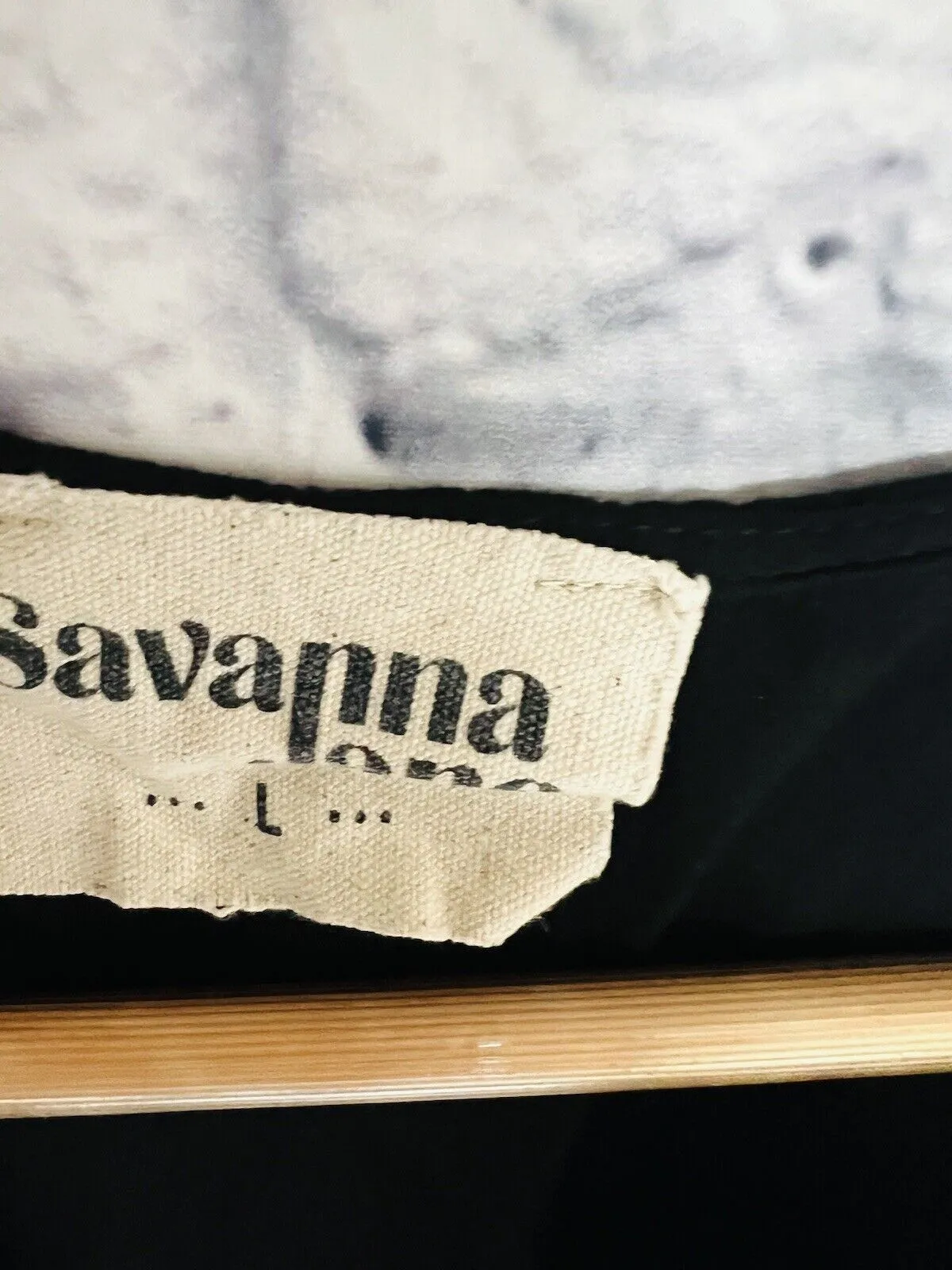 SAVANNA JANE Womens Embroidered Blouse Sz L Top Animal Print Cap Sleeve Shirt