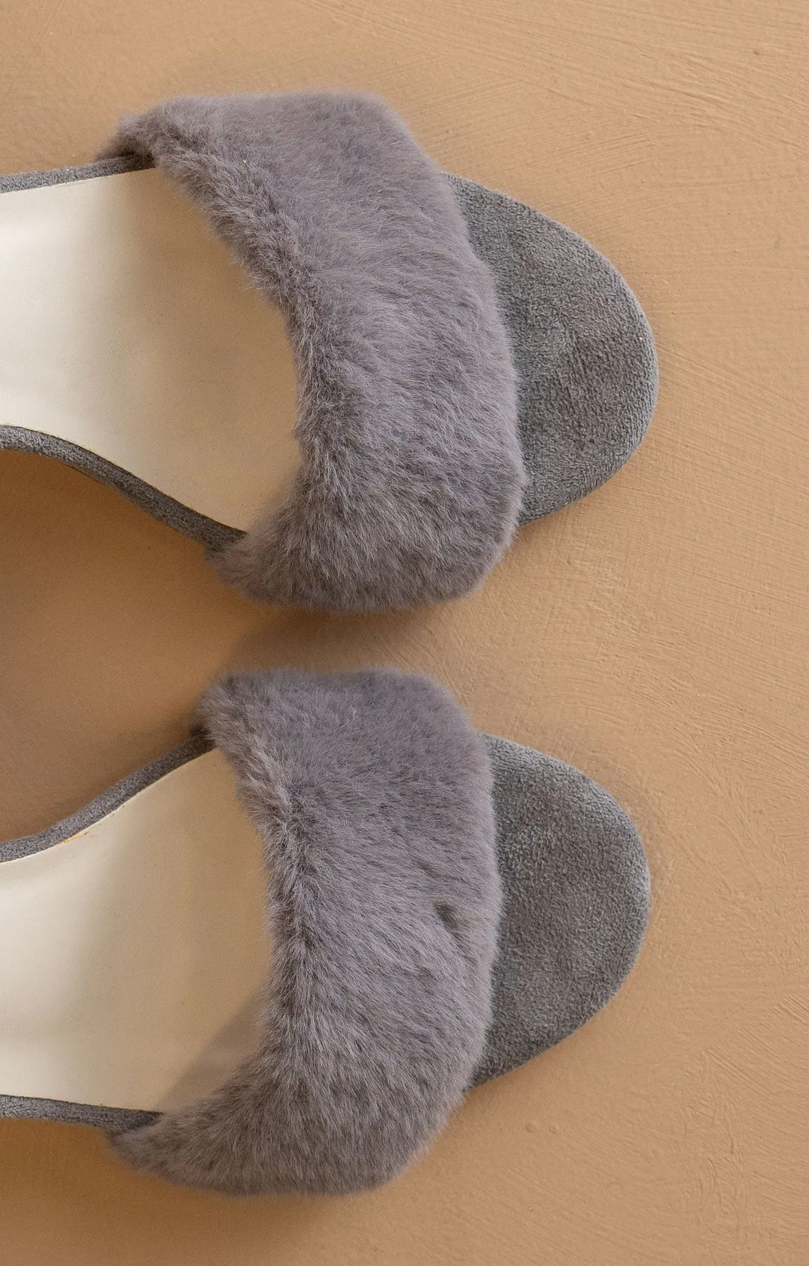 The Hadley | Grey Feather Heels