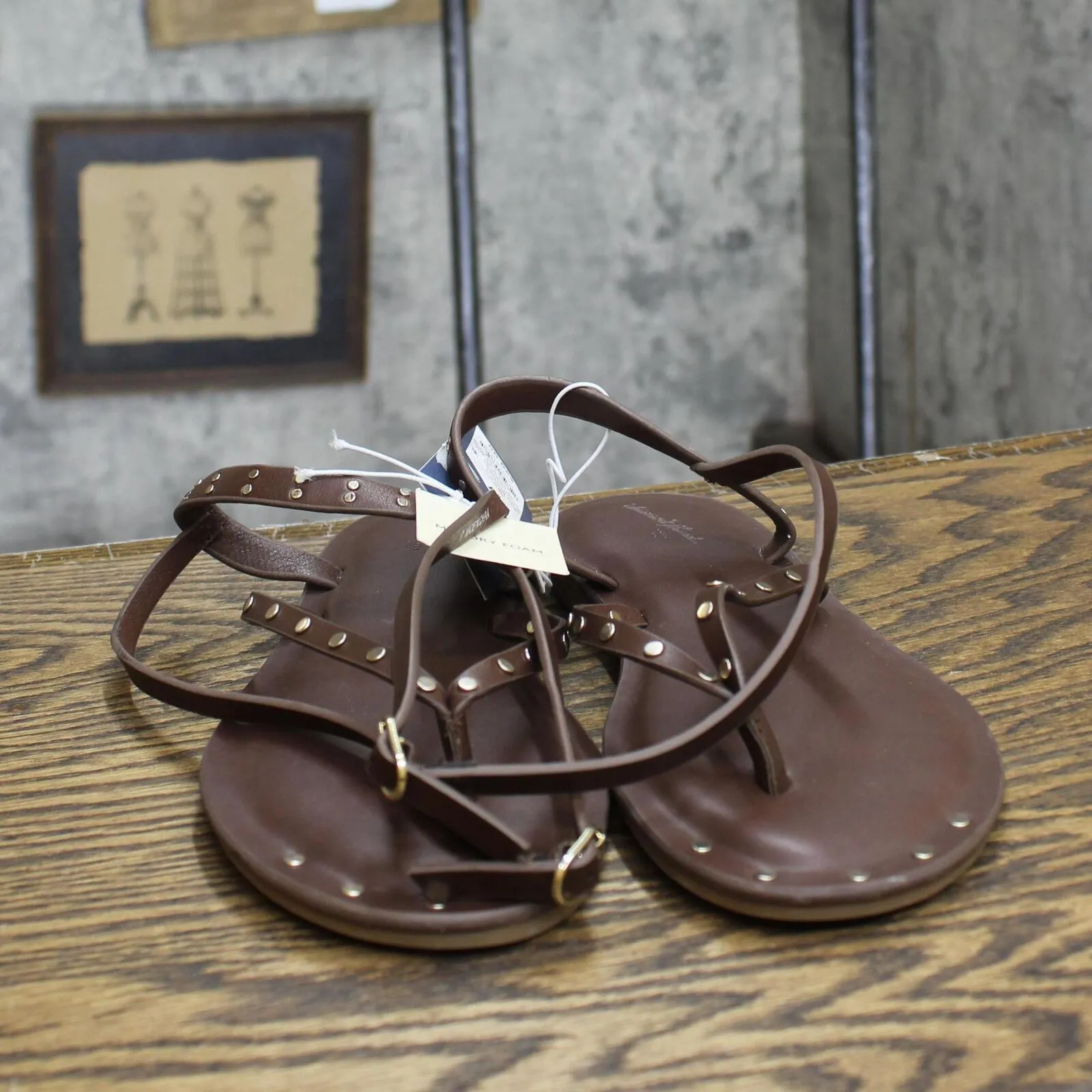 Universal Thread Womens Nikki Studded Thong Sandals 89998544 Brown 7M