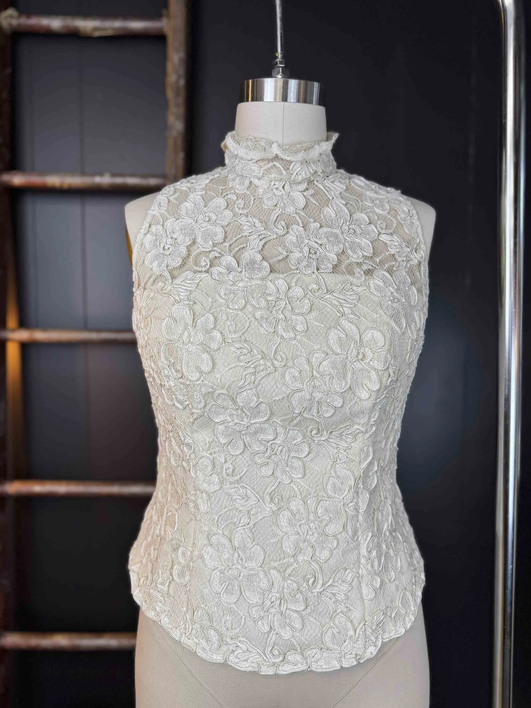 Vintage Custom Cream Lace Bodice - Size XL