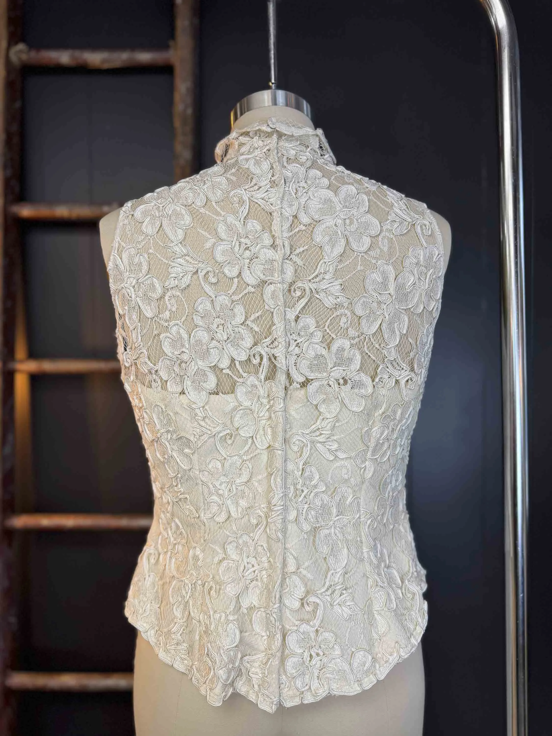 Vintage Custom Cream Lace Bodice - Size XL