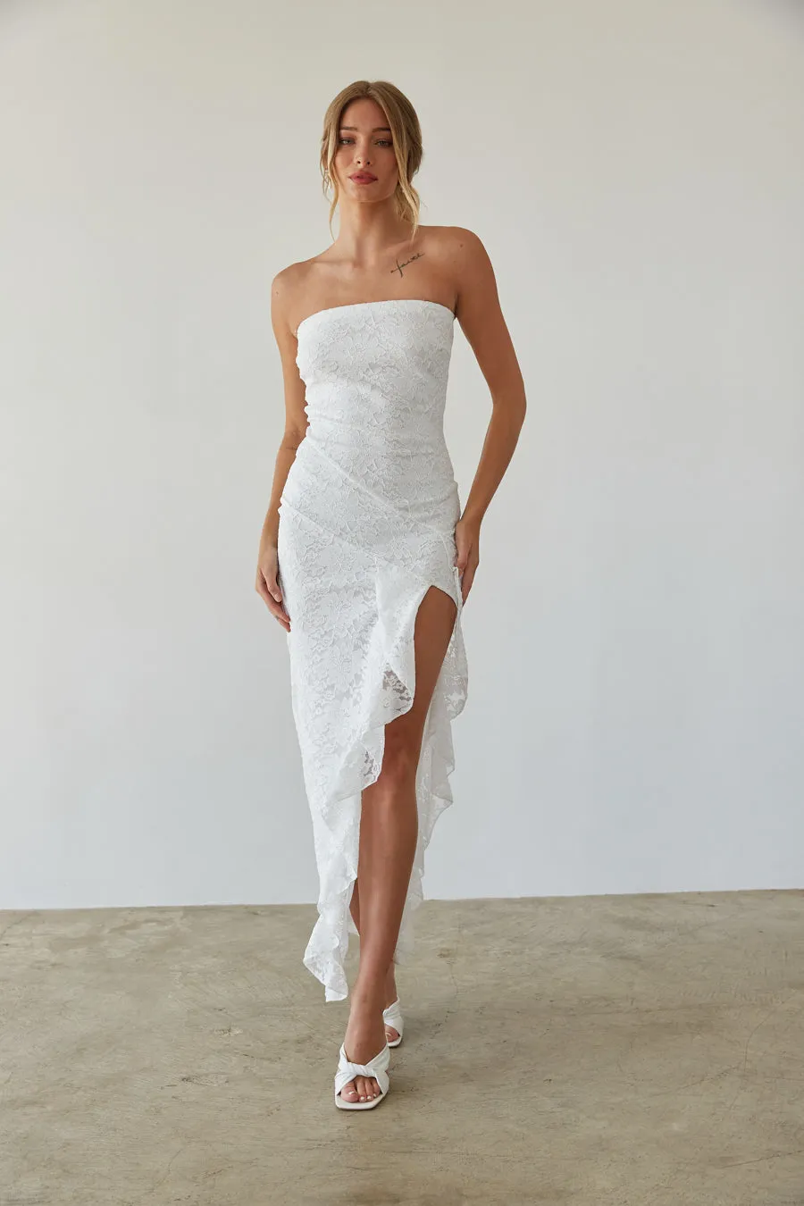 Vivienne Sparkle Lace Ruffle Maxi Dress