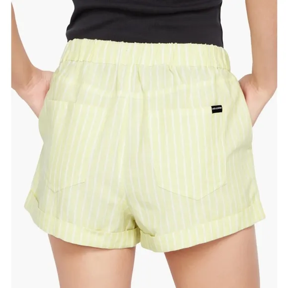VOLCOM NEW Sunday Strut Shorts Citron