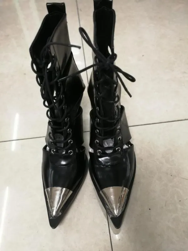 Woman punk rivet lace up boots