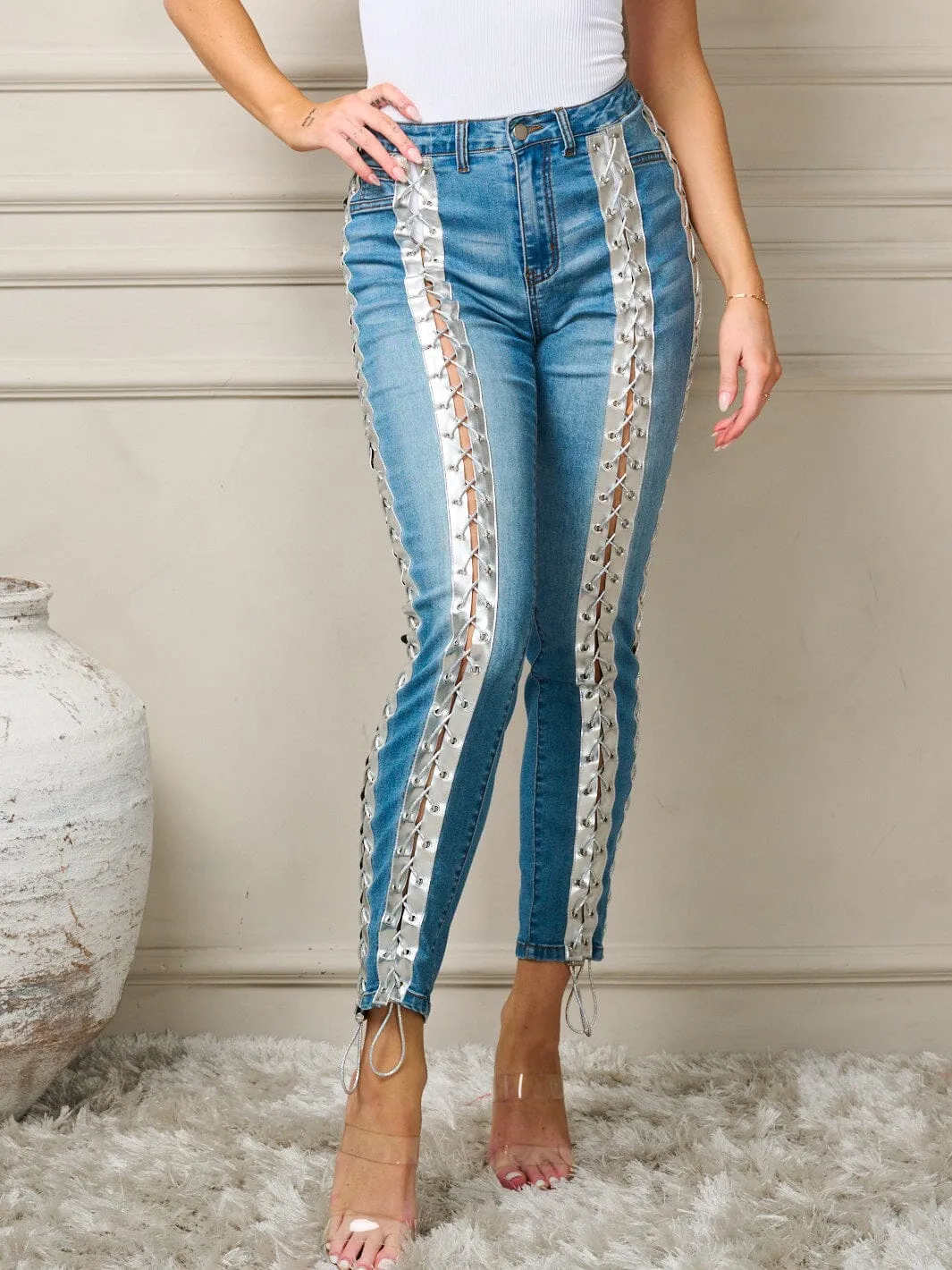 WOMEN'S BUTTON CLOSURE POCKETS SKINNY LACE UP DENIM JEANS